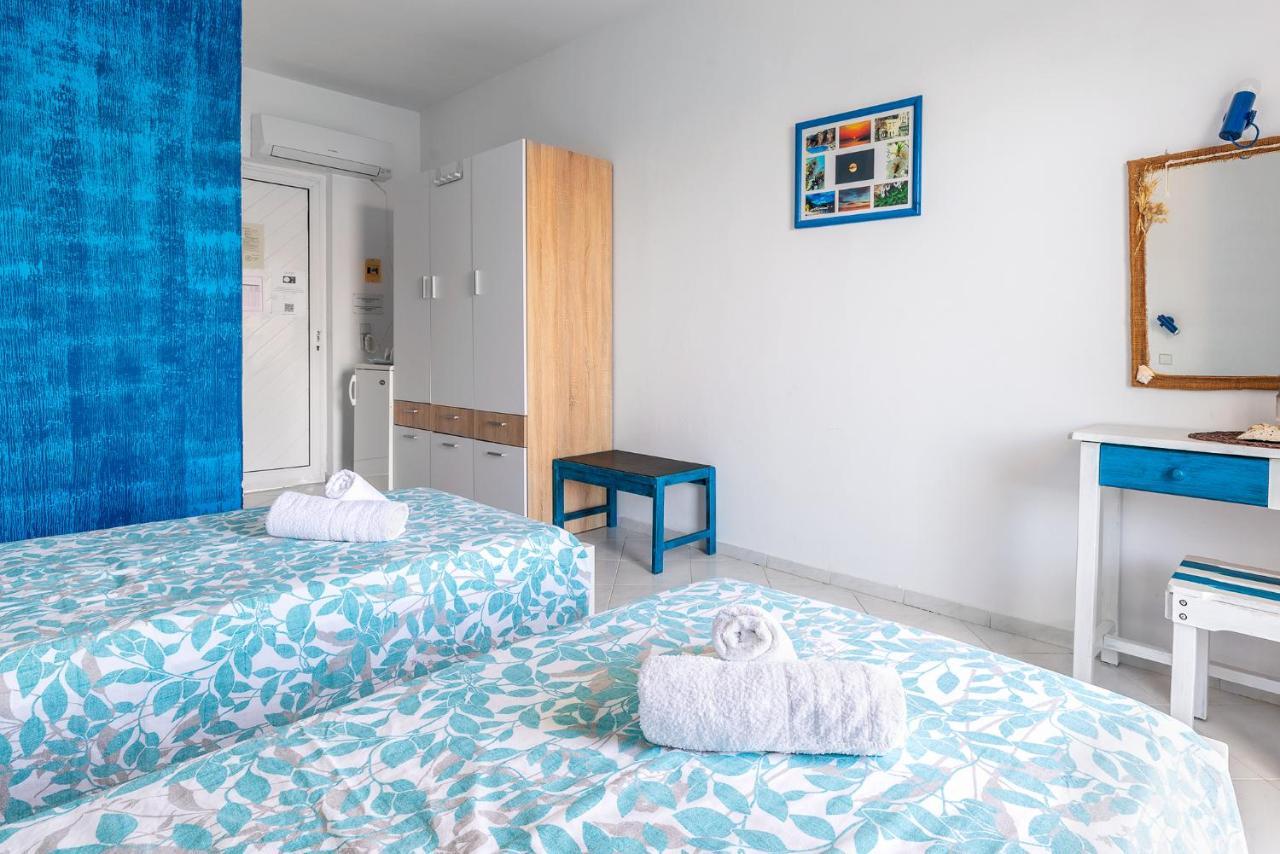 Antoniadi Marina Rooms Livadia  Esterno foto