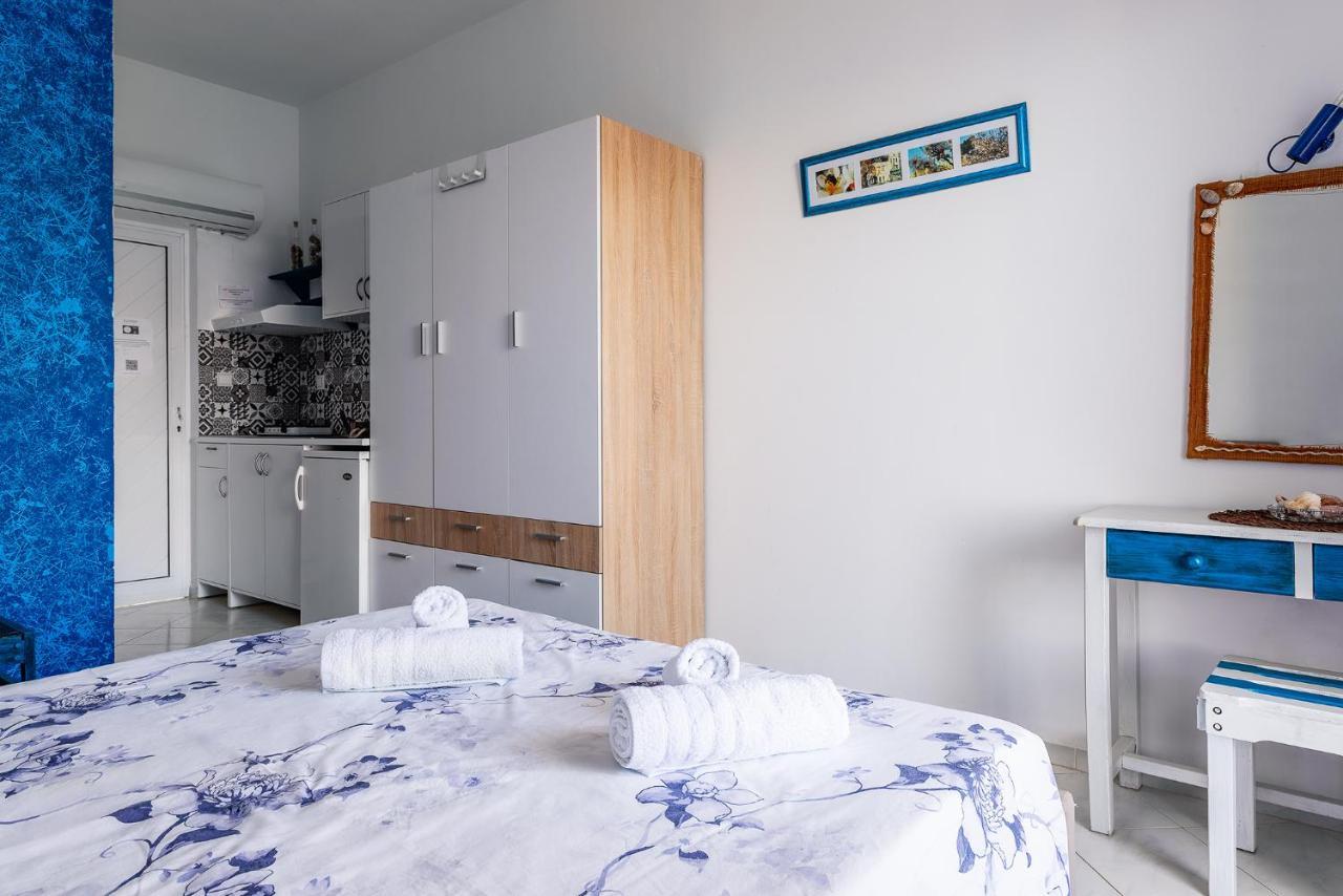 Antoniadi Marina Rooms Livadia  Esterno foto